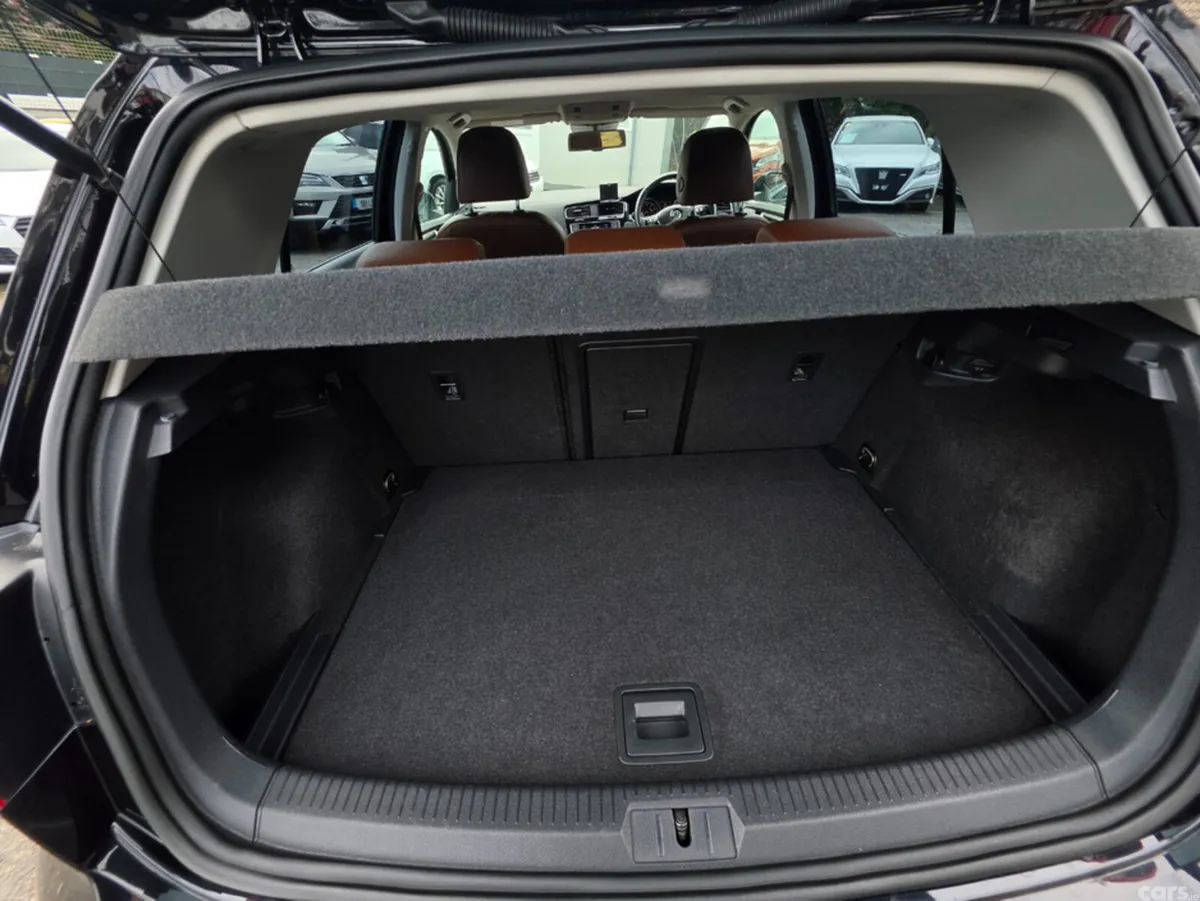 Volkswagen Golf Hatchback, Petrol, 2013, Black