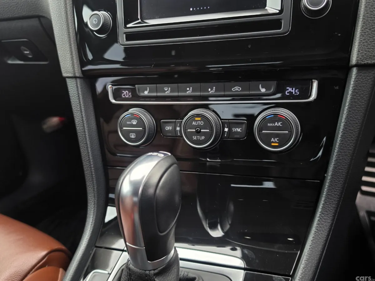 Volkswagen Golf Hatchback, Petrol, 2013, Black