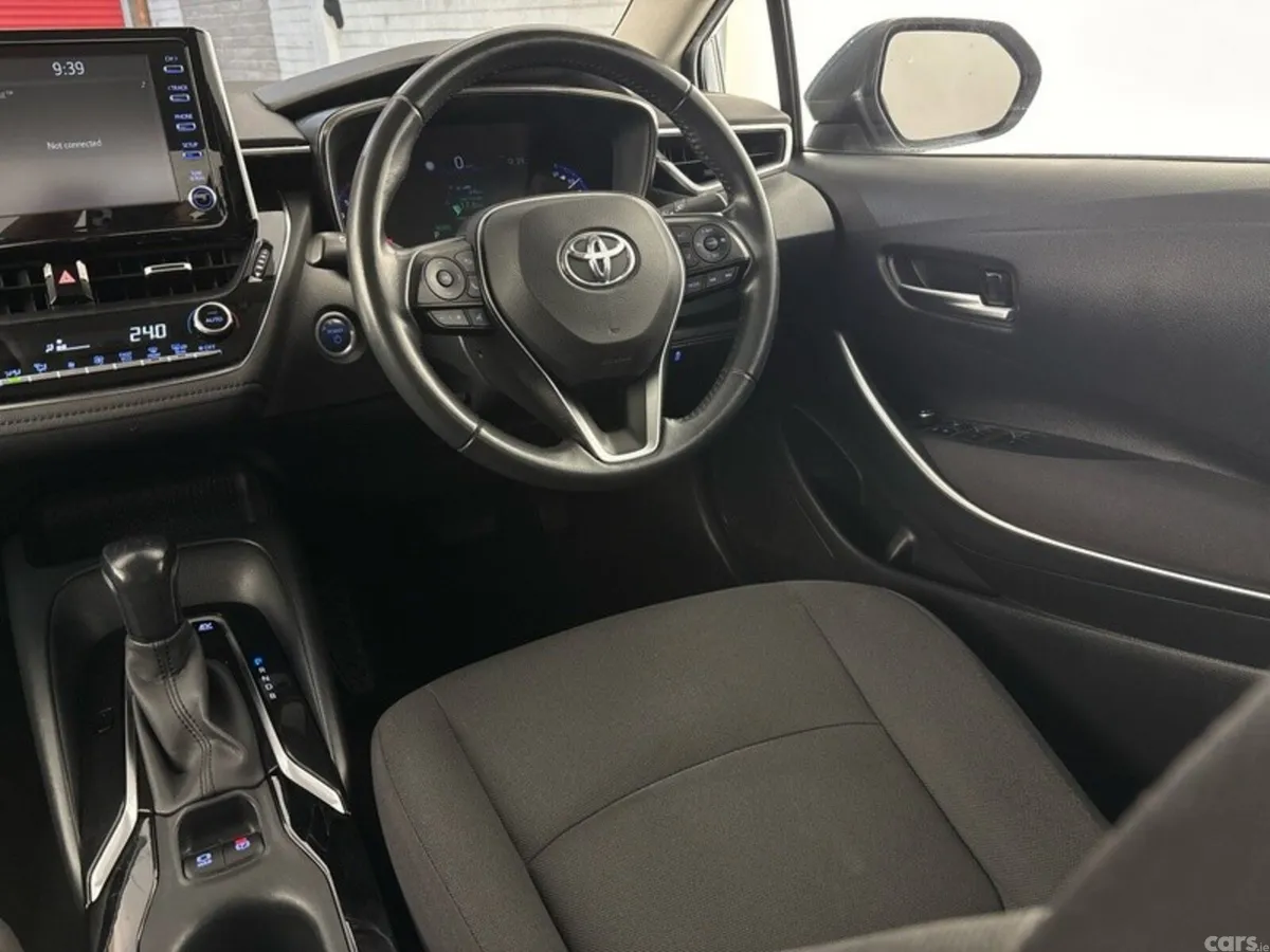 Toyota Corolla Saloon, Petrol Hybrid, 2022, Grey