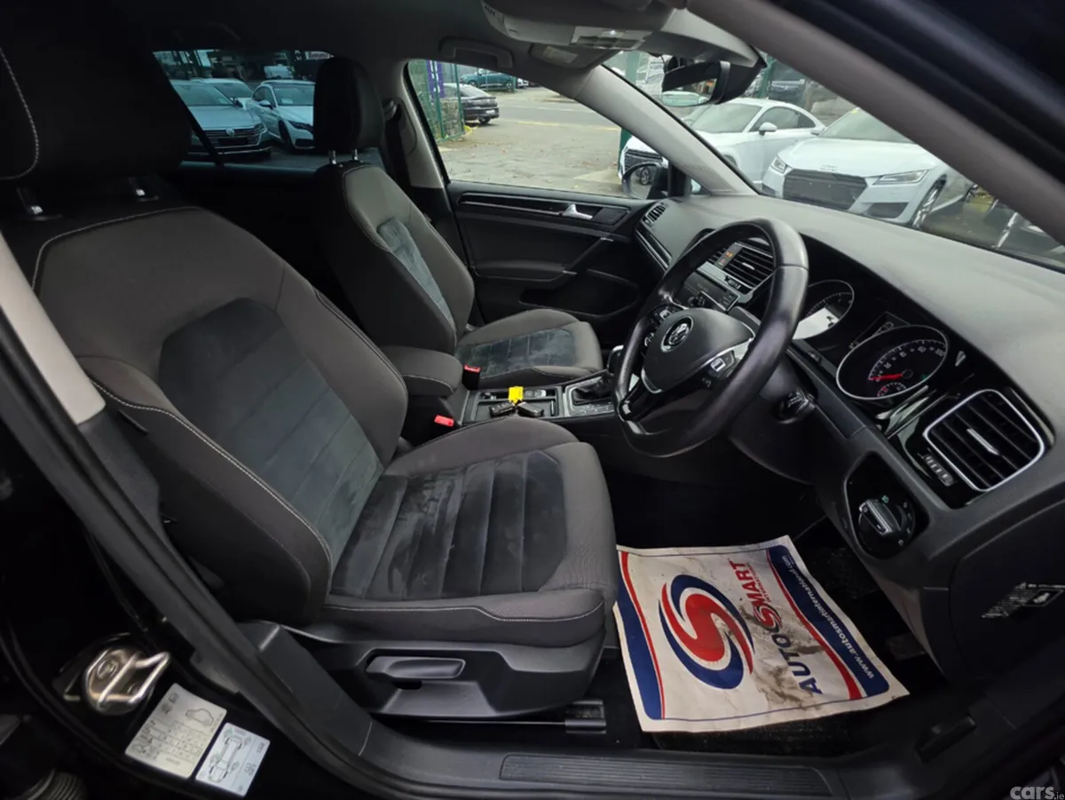 Volkswagen Golf Hatchback, Petrol, 2017, Black