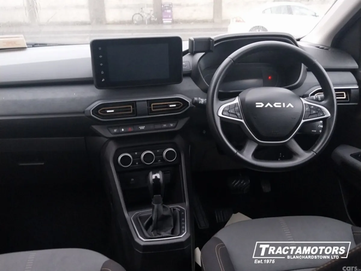 Dacia Jogger MPV, Petrol, 2024, White