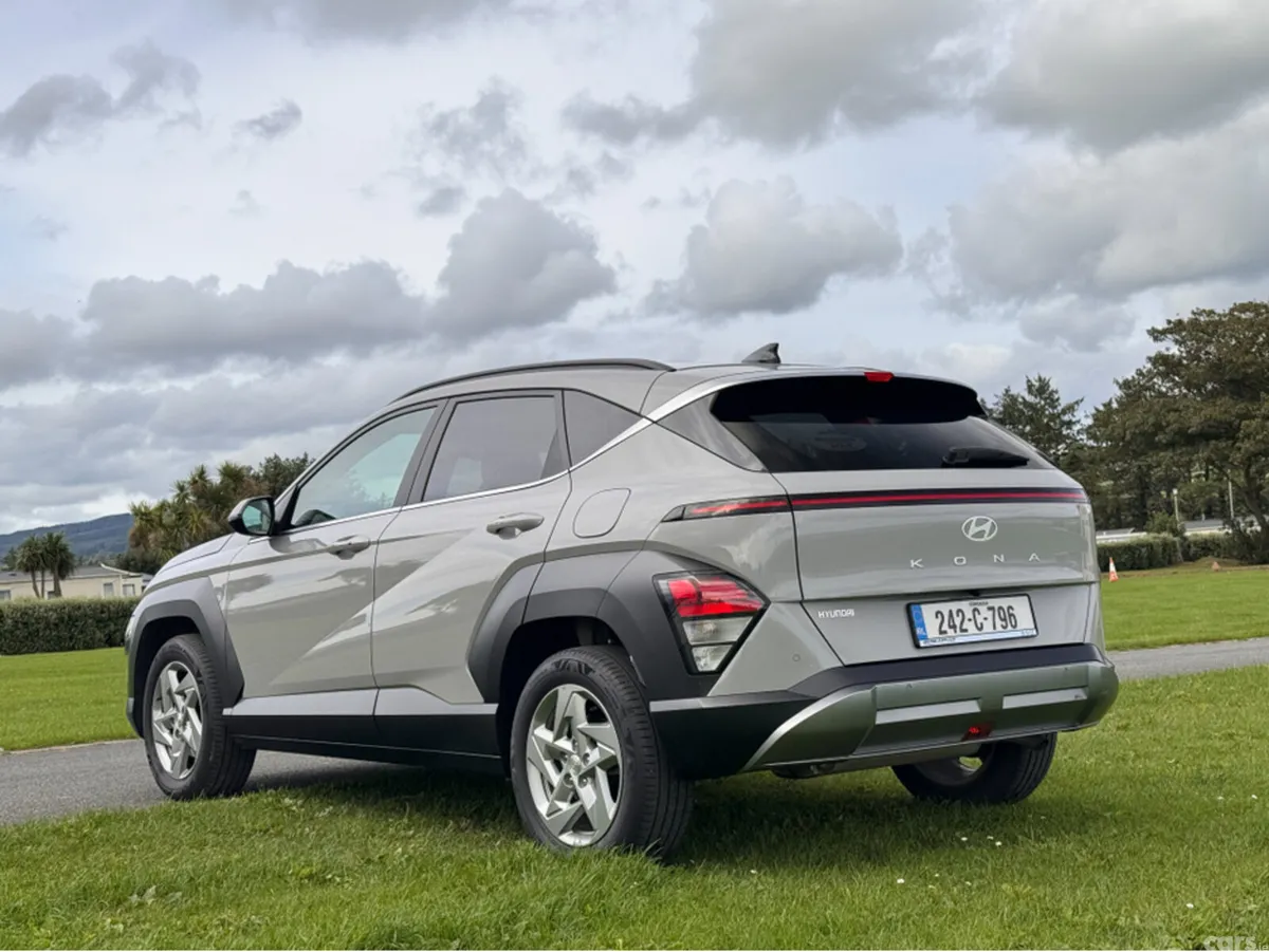 Hyundai KONA MPV, Petrol, 2024, Grey