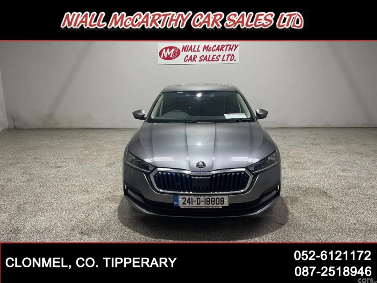 Skoda Octavia Hatchback, Petrol Hybrid, 2024, Grey