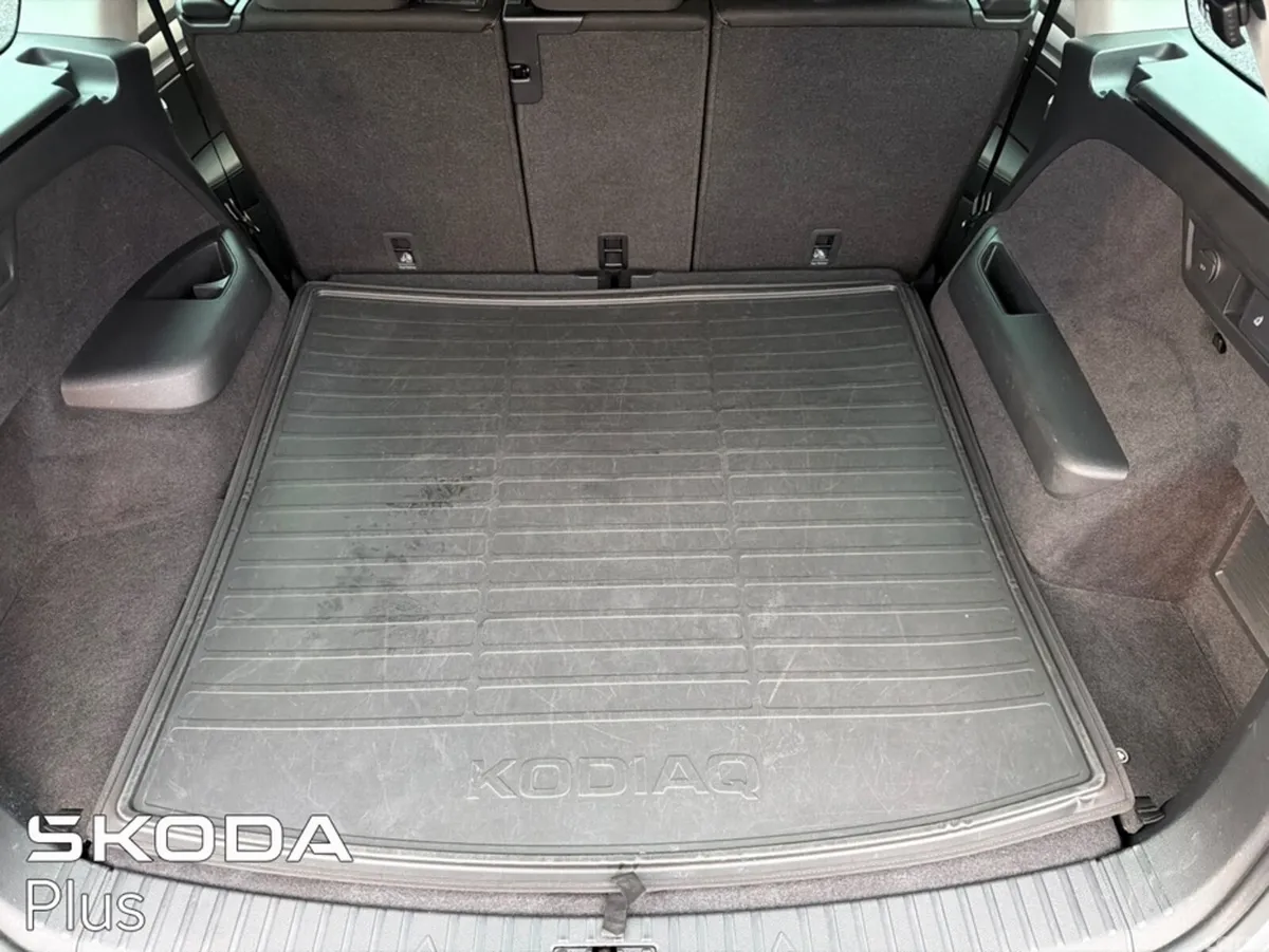 Skoda Kodiaq Estate, Diesel, 2023, Grey