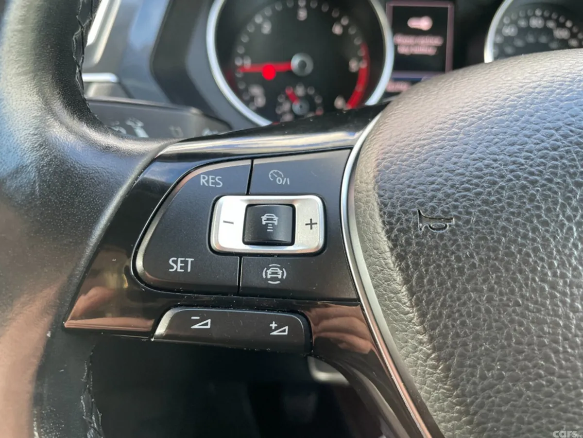 Volkswagen Tiguan Estate, Diesel, 2019, White