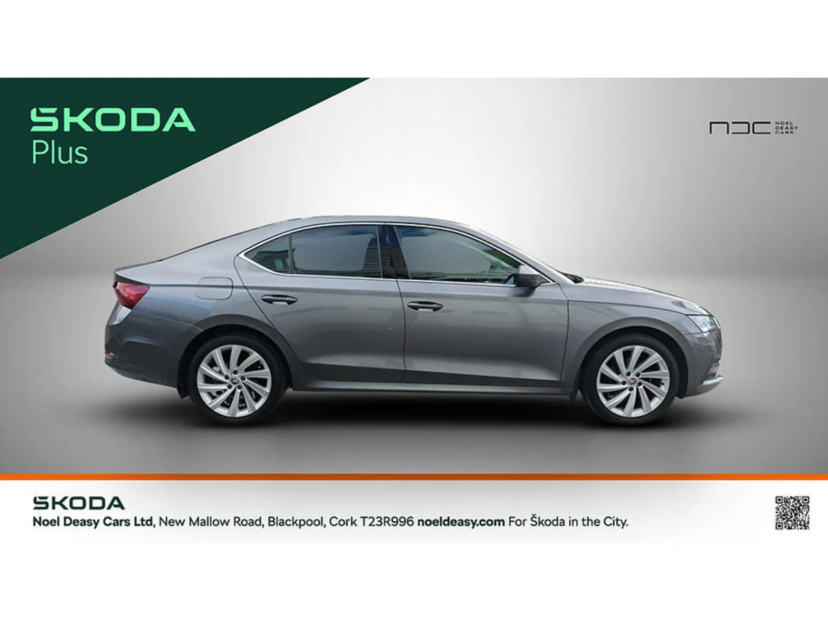 Skoda Octavia Saloon, Diesel, 2023, Grey