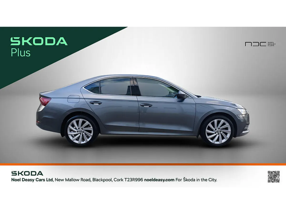 Skoda Octavia Saloon, Diesel, 2023, Grey