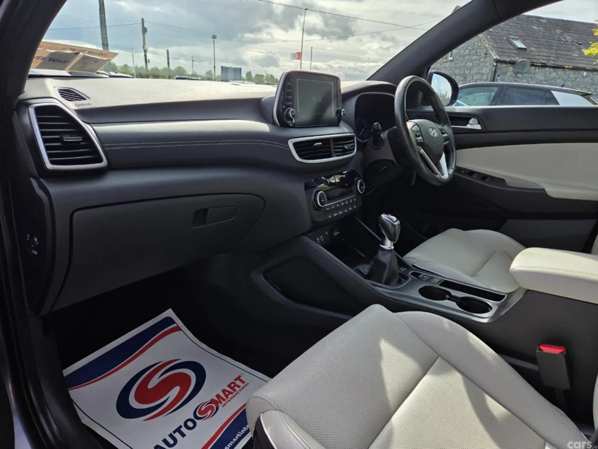 Hyundai Tucson MPV, Diesel, 2019, Grey