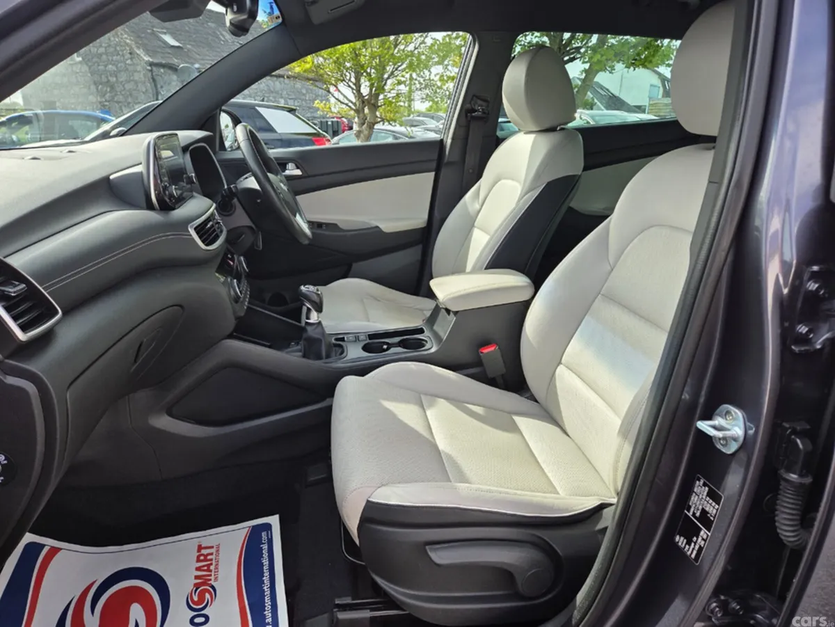Hyundai Tucson MPV, Diesel, 2019, Grey