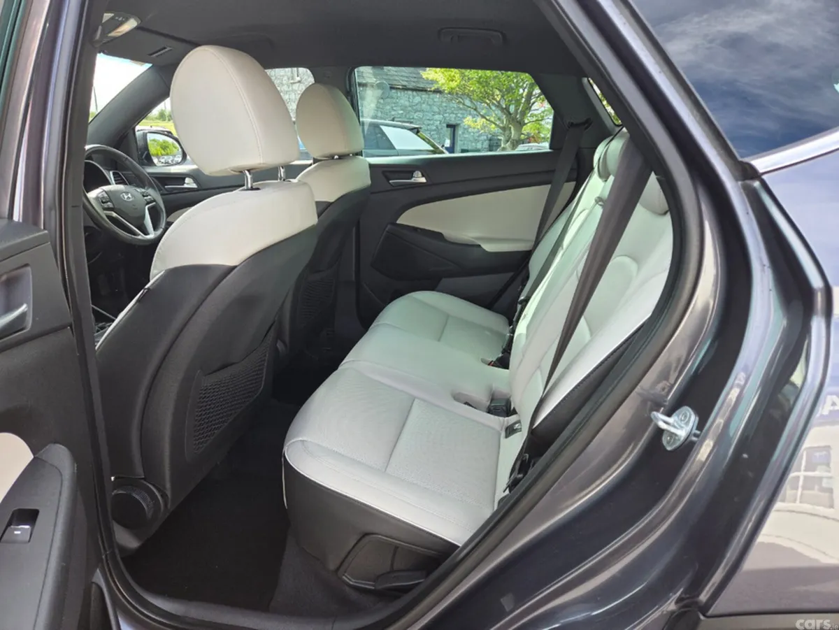Hyundai Tucson MPV, Diesel, 2019, Grey