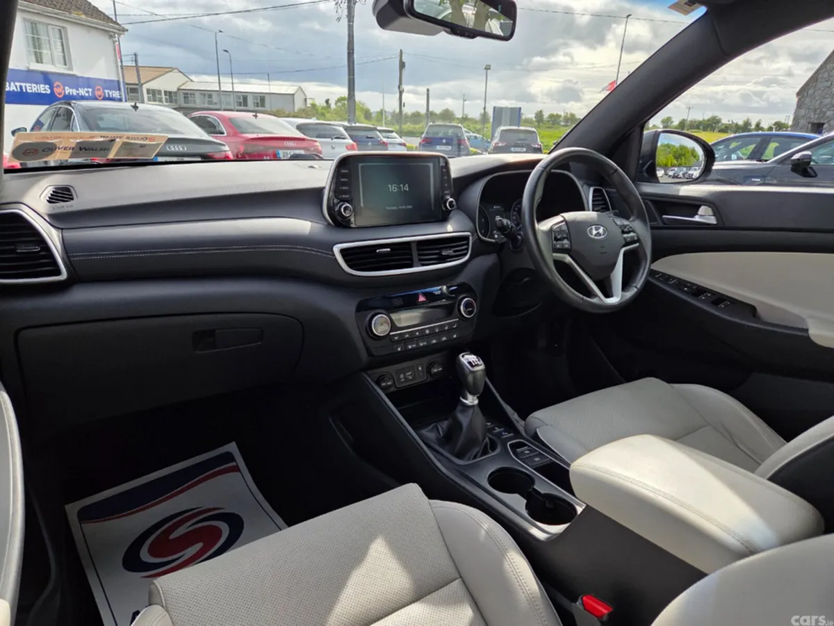 Hyundai Tucson MPV, Diesel, 2019, Grey