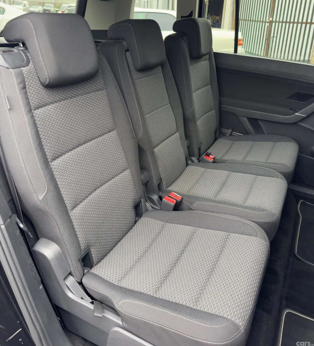 Volkswagen Touran SUV, Diesel, 2019, Black