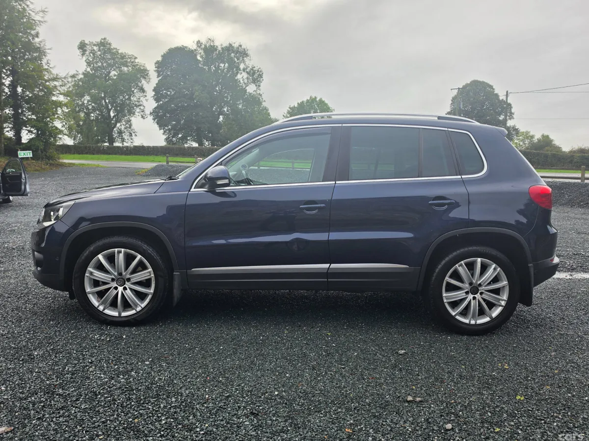 Volkswagen Tiguan SUV, Diesel, 2014, Blue