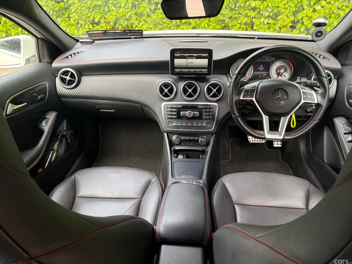 Mercedes-Benz A-Class Hatchback, Petrol, 2014, White