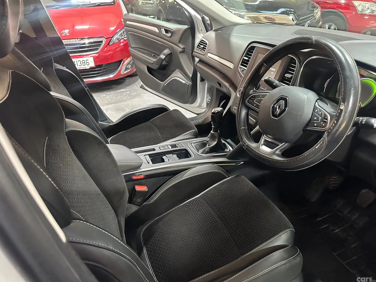 Renault Megane Estate, Diesel, 2017, Grey