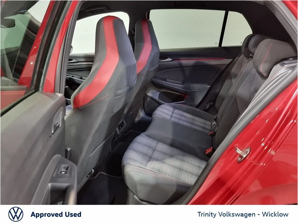 Volkswagen Golf Estate, Petrol, 2021, Red