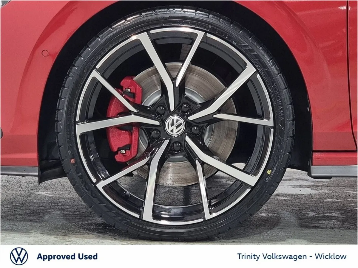 Volkswagen Golf Estate, Petrol, 2021, Red
