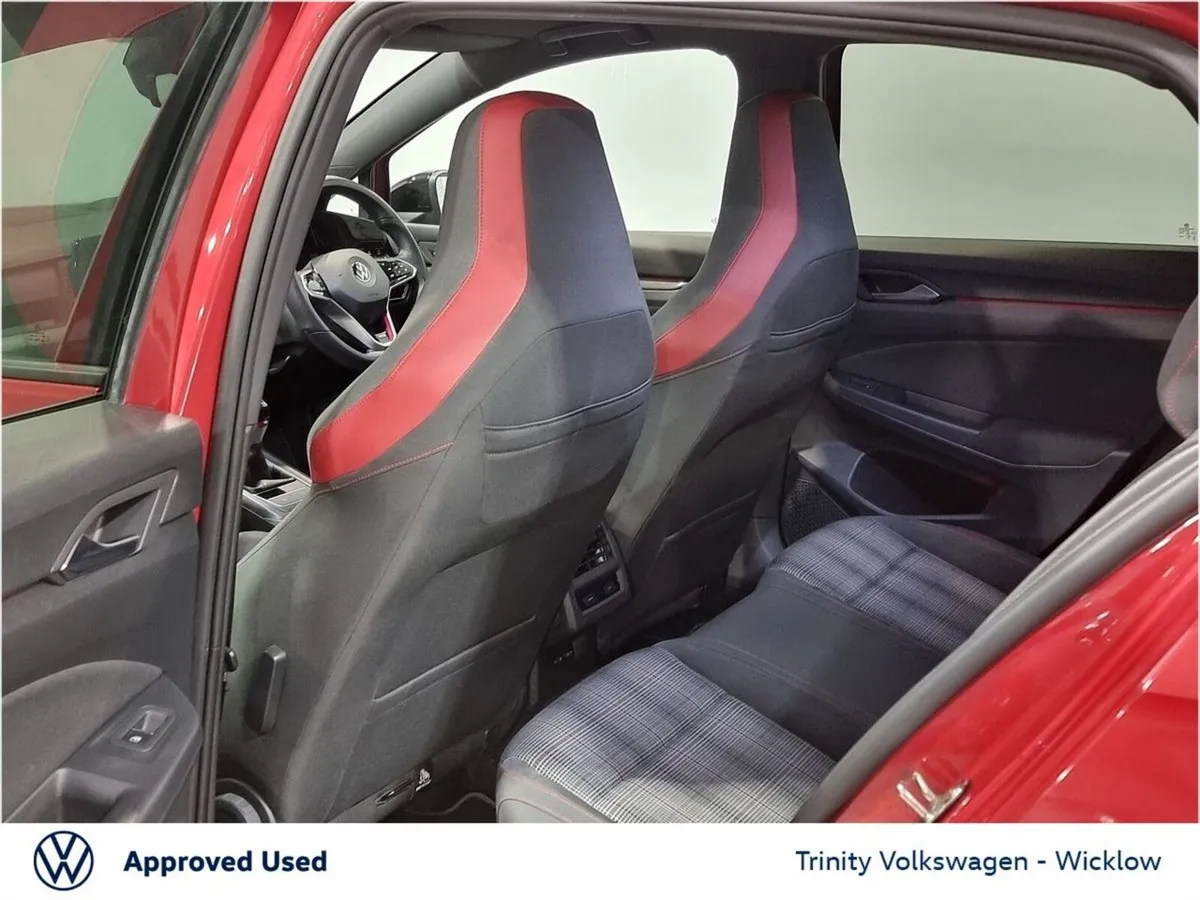 Volkswagen Golf Estate, Petrol, 2021, Red