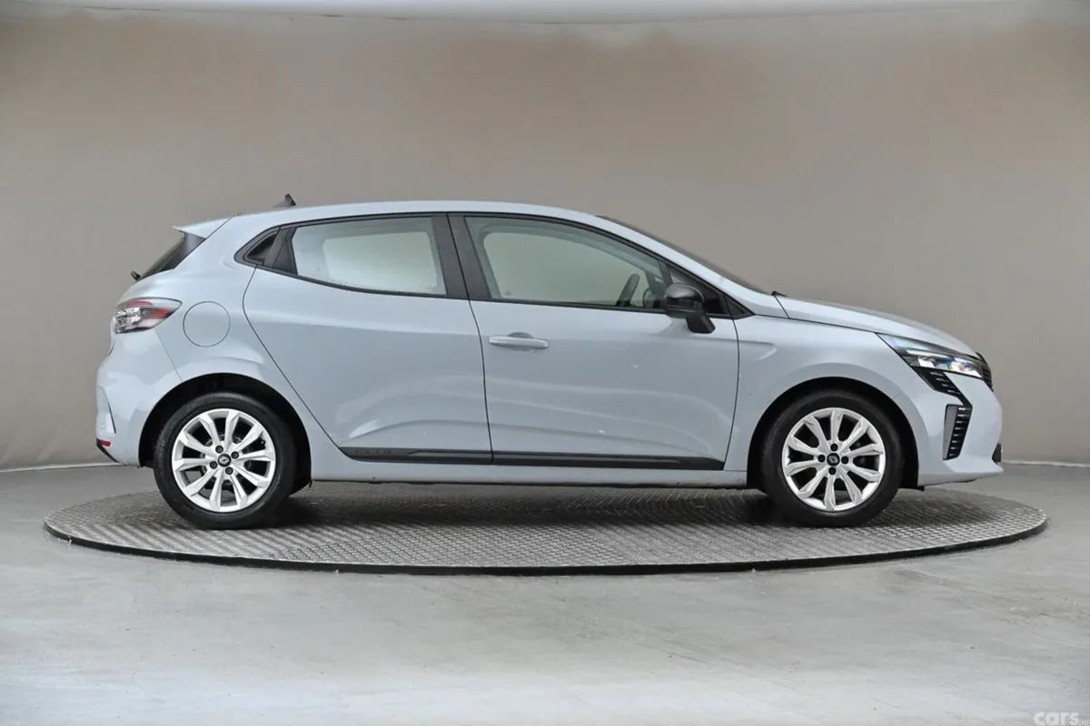 Renault Clio Hatchback, Petrol, 2024, Grey