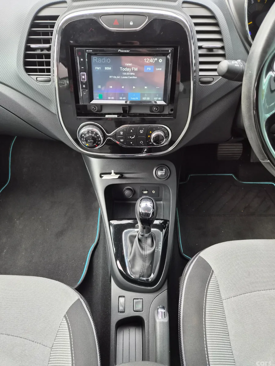Renault Captur SUV, Petrol, 2014, Blue