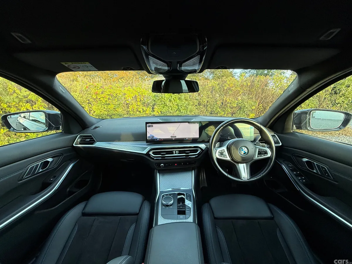 BMW 3-Series Saloon, Petrol Hybrid, 2023, Black