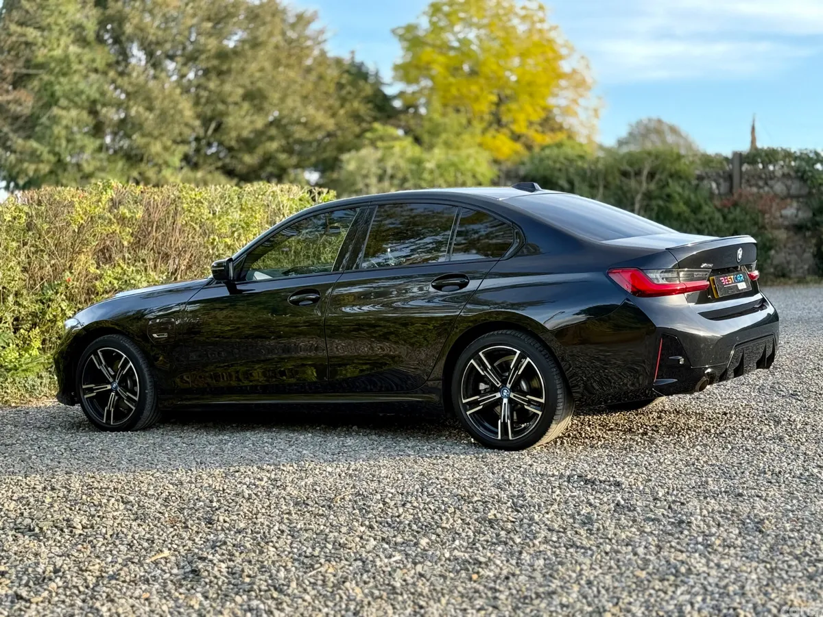 BMW 3-Series Saloon, Petrol Hybrid, 2023, Black