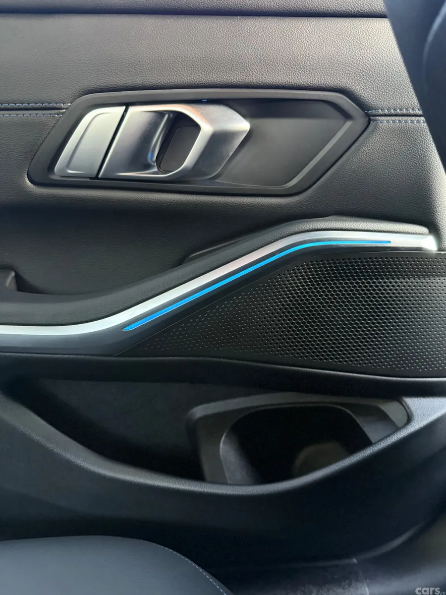 BMW 3-Series Saloon, Petrol Hybrid, 2023, Black