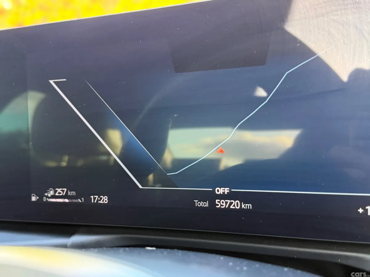 BMW 3-Series Saloon, Petrol Hybrid, 2023, Black