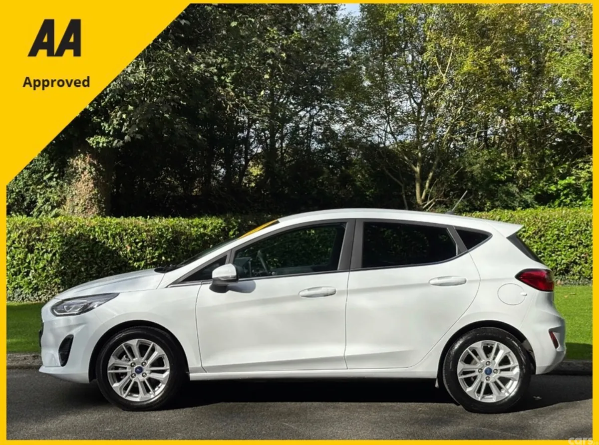 Ford Fiesta Hatchback, Petrol, 2023, White