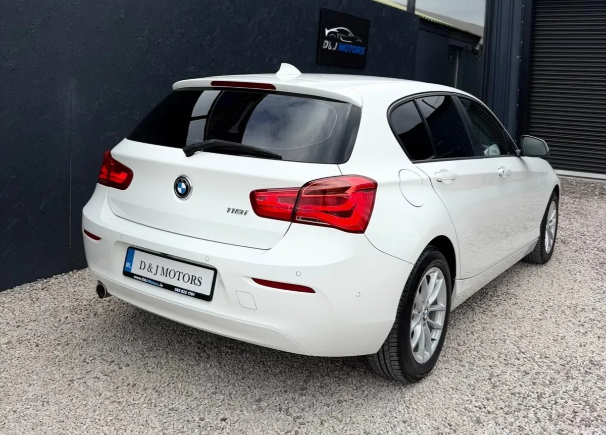 BMW 1-Series Hatchback, Petrol, 2017, White