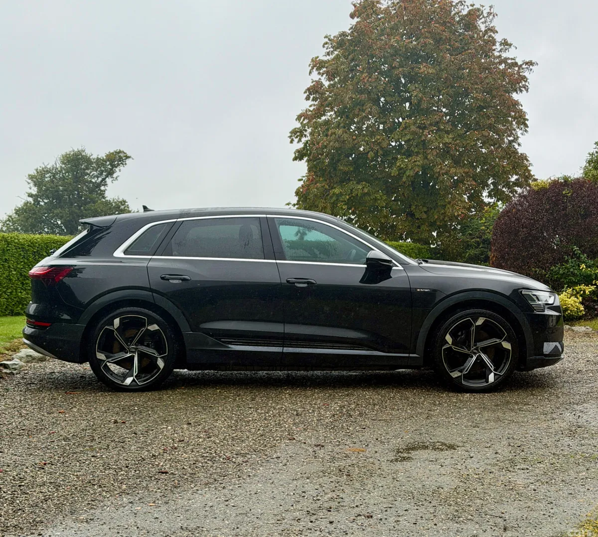 Audi e-tron SUV, Electric, 2020, Black
