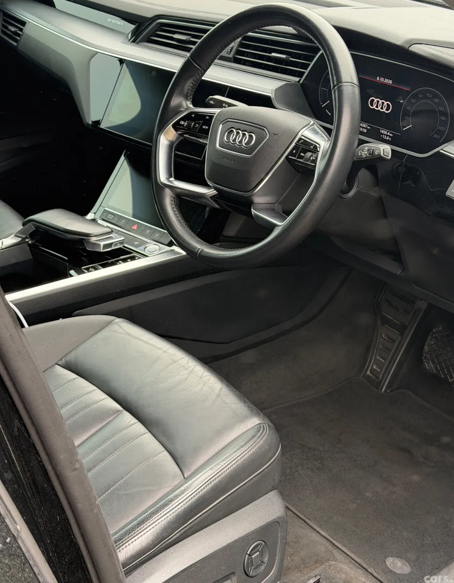 Audi e-tron SUV, Electric, 2020, Black
