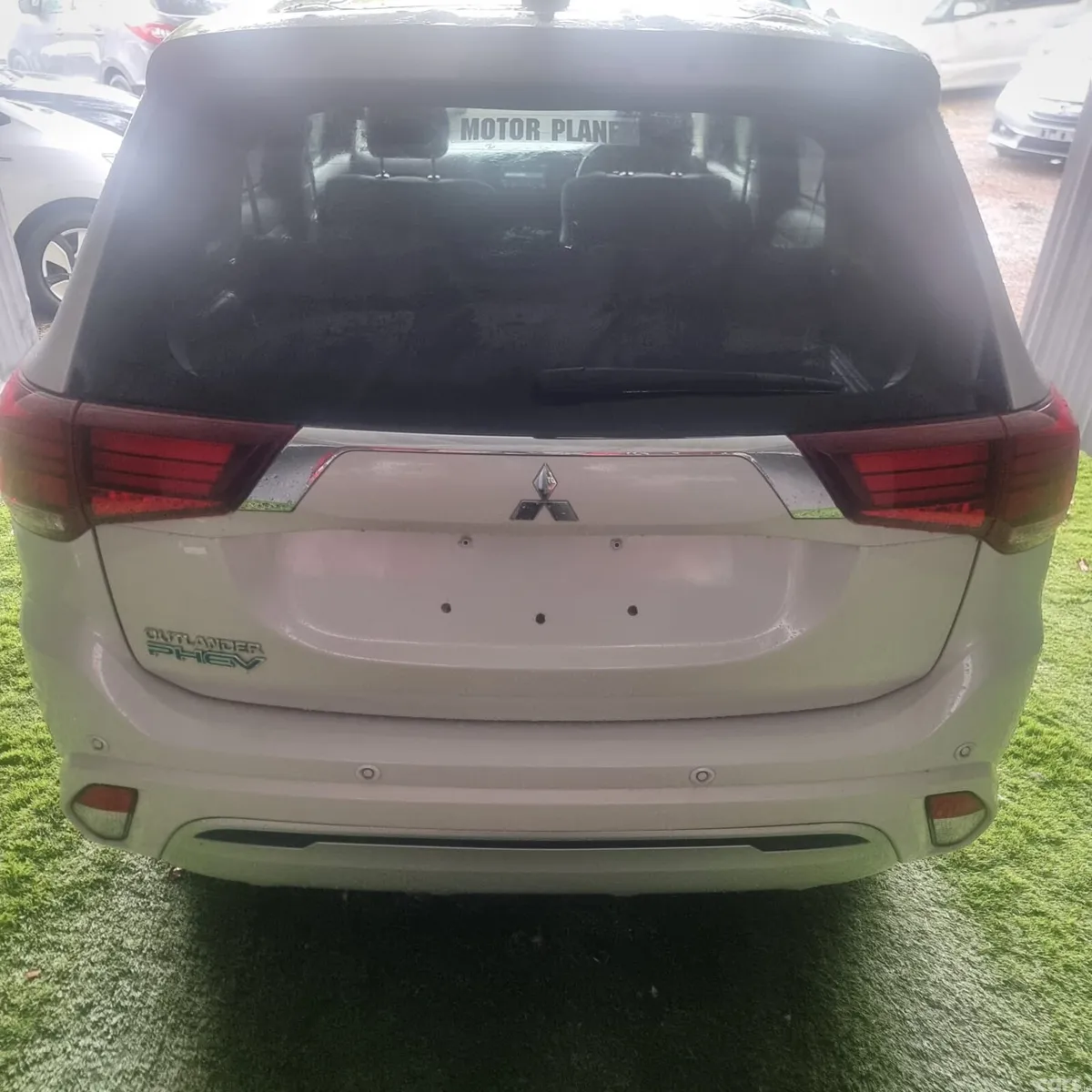 Mitsubishi Outlander SUV, Petrol Plug-in Hybrid, 2020, White