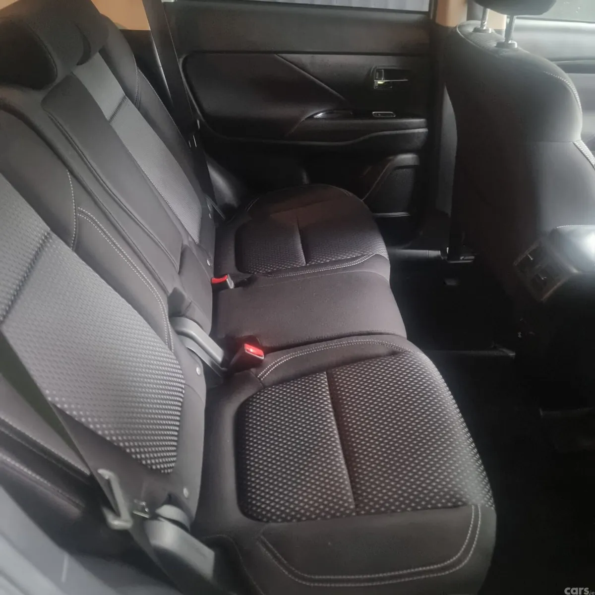 Mitsubishi Outlander SUV, Petrol Plug-in Hybrid, 2020, White