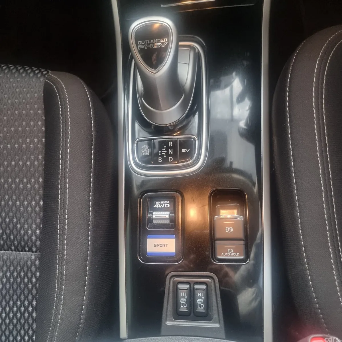 Mitsubishi Outlander SUV, Petrol Plug-in Hybrid, 2020, White