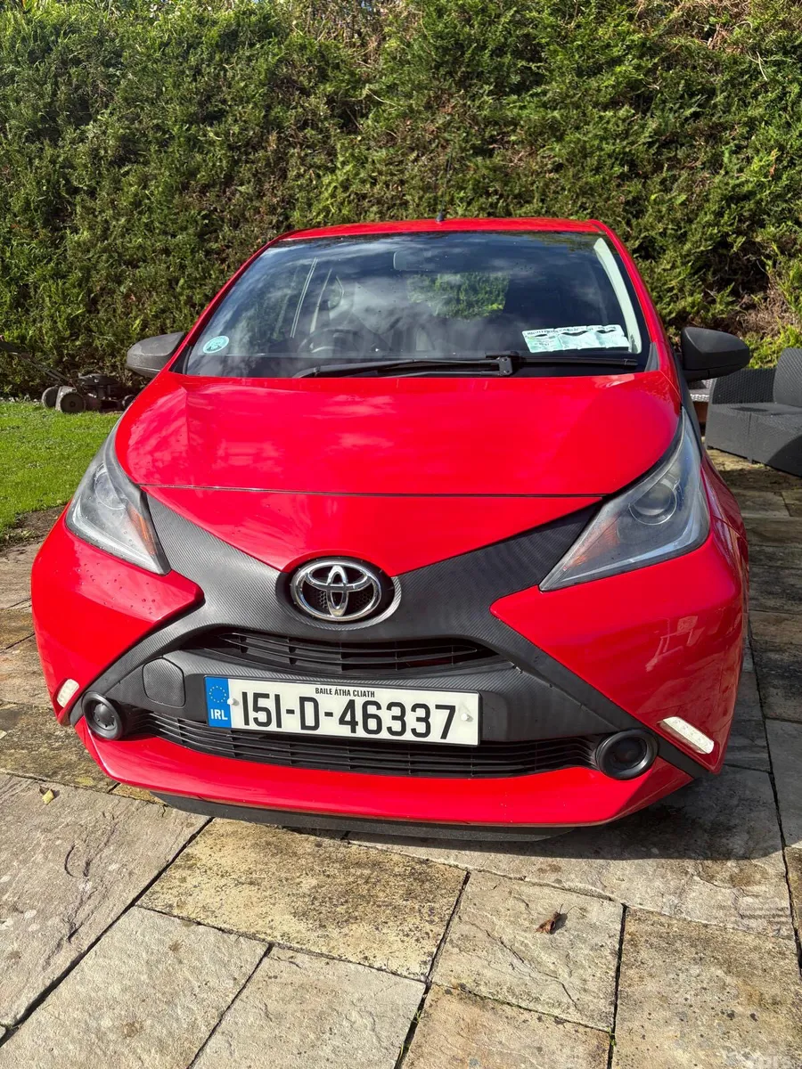 Toyota Aygo Hatchback, Petrol, 2015, Red