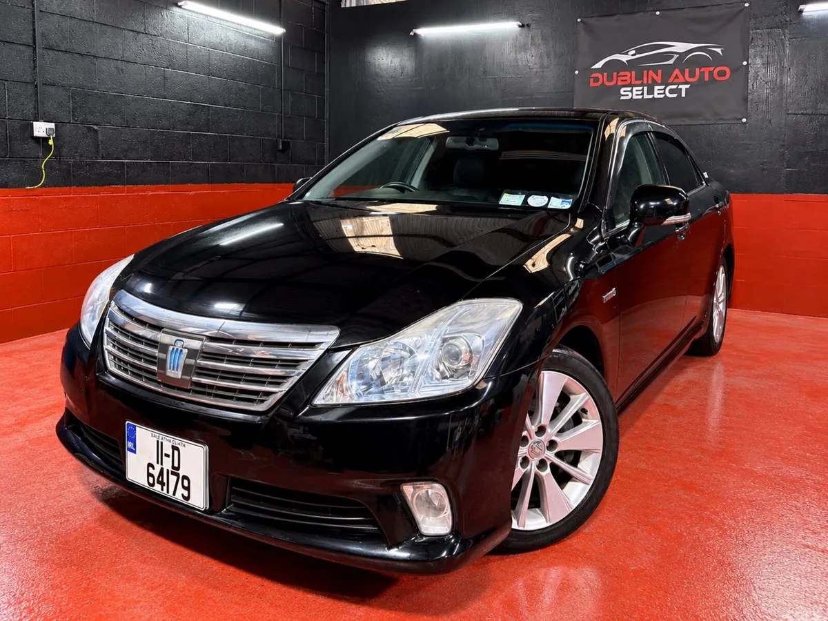 Toyota Crown Saloon, Petrol Hybrid, 2011, Black