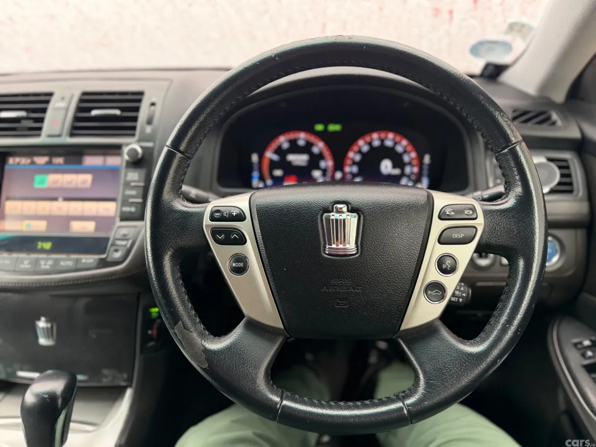 Toyota Crown Saloon, Petrol Hybrid, 2011, Black