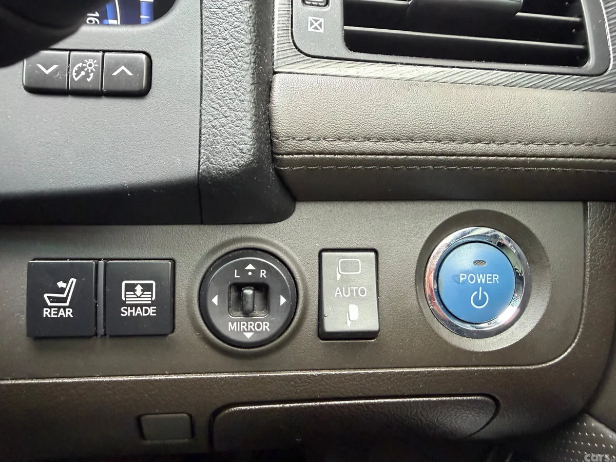 Toyota Crown Saloon, Petrol Hybrid, 2011, Black