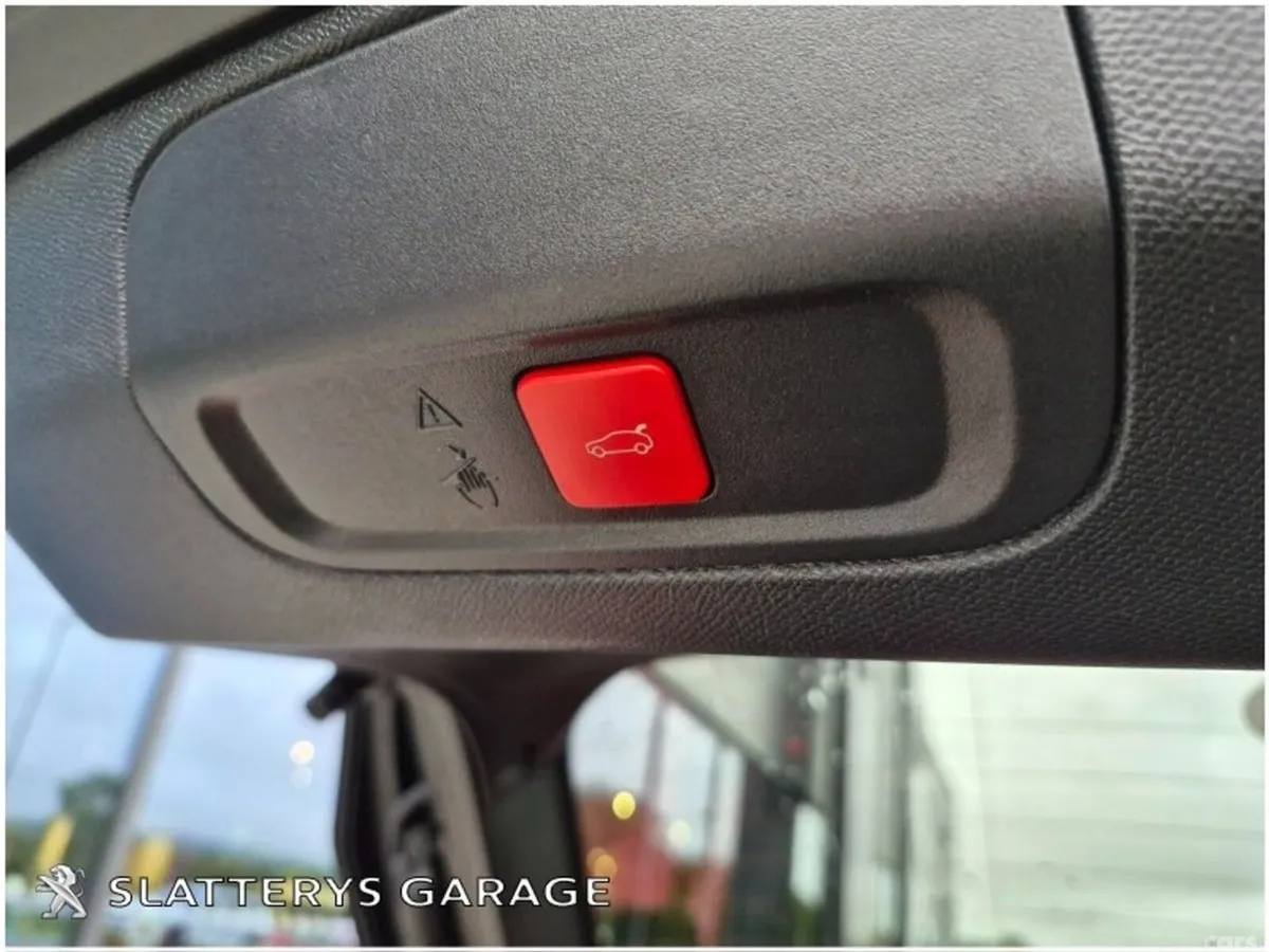 Peugeot 408 Hatchback, Petrol, 2024, Red