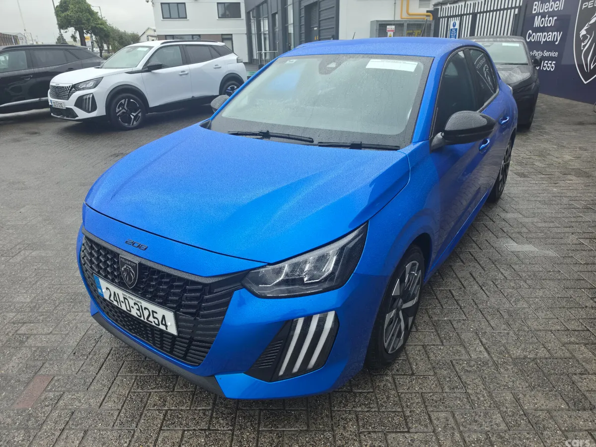 Peugeot 208 Hatchback, Petrol, 2024, Blue