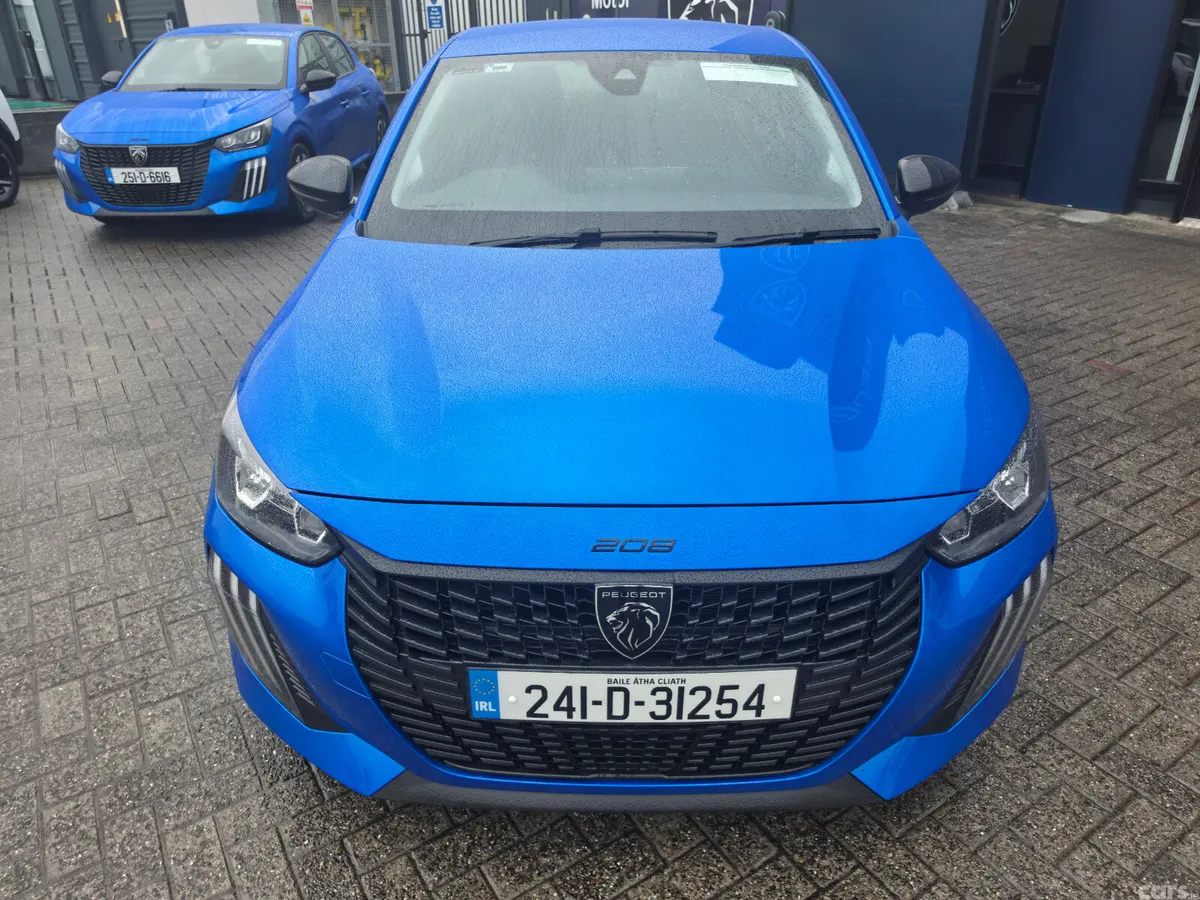 Peugeot 208 Hatchback, Petrol, 2024, Blue