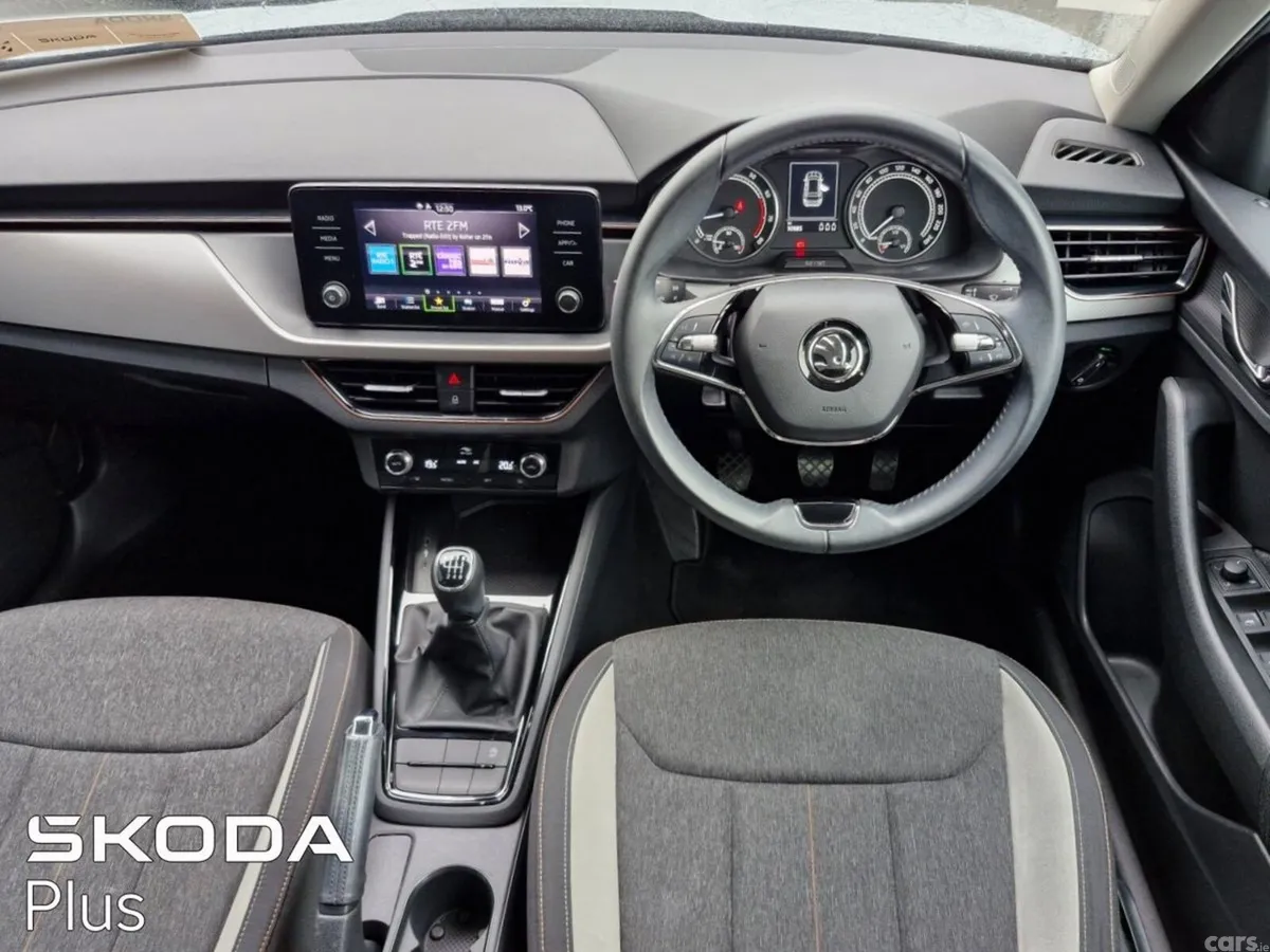 Skoda Kamiq Hatchback, Petrol, 2023, Silver
