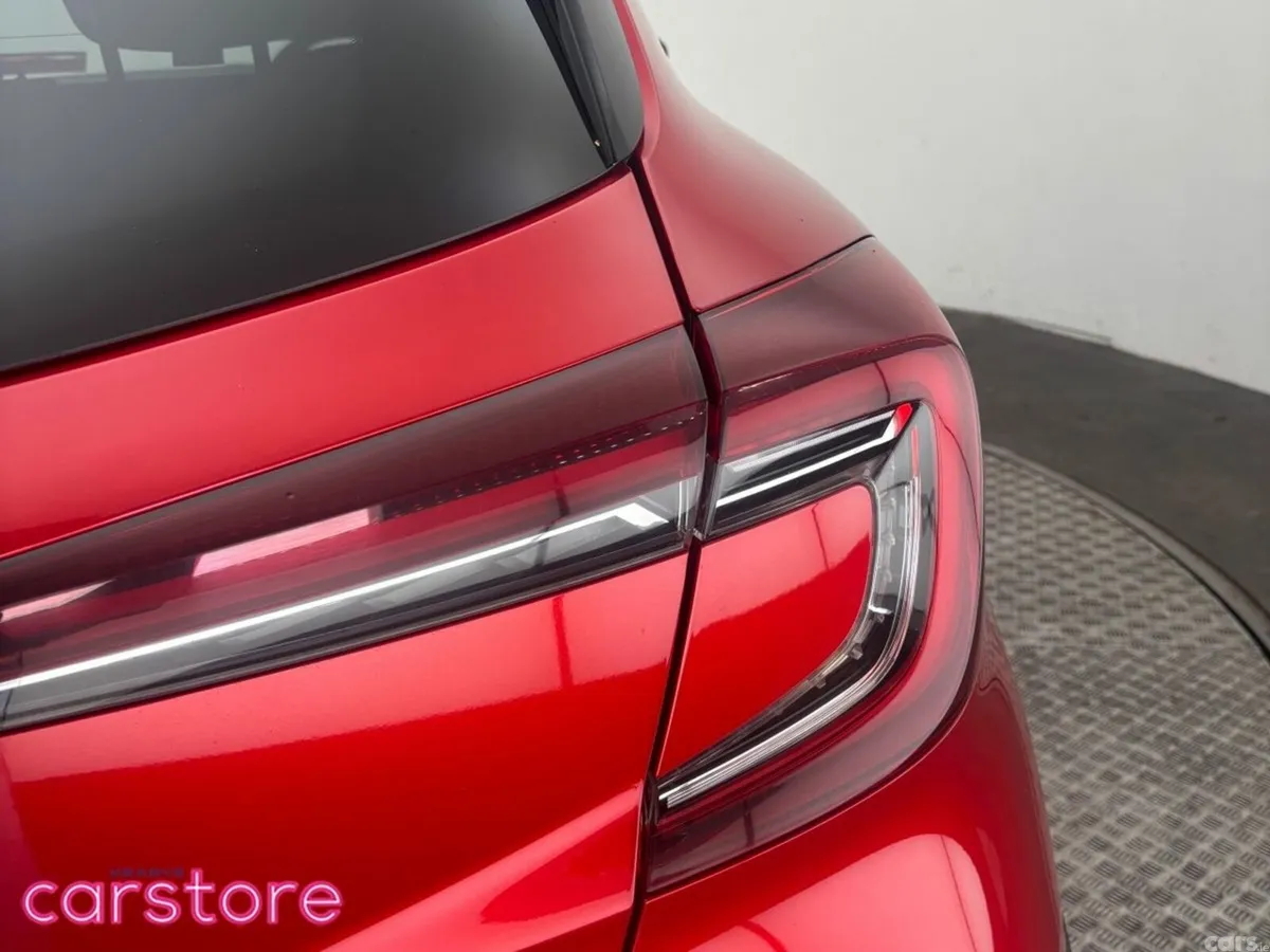 Renault Captur Hatchback, Petrol, 2024, Red