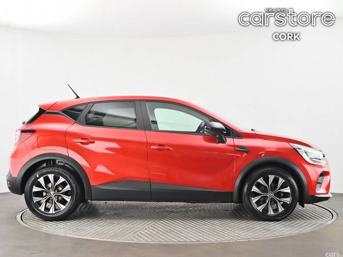Renault Captur Hatchback, Petrol, 2024, Red
