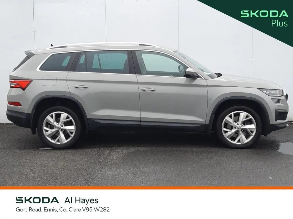 Skoda Kodiaq MPV, Diesel, 2023, Grey