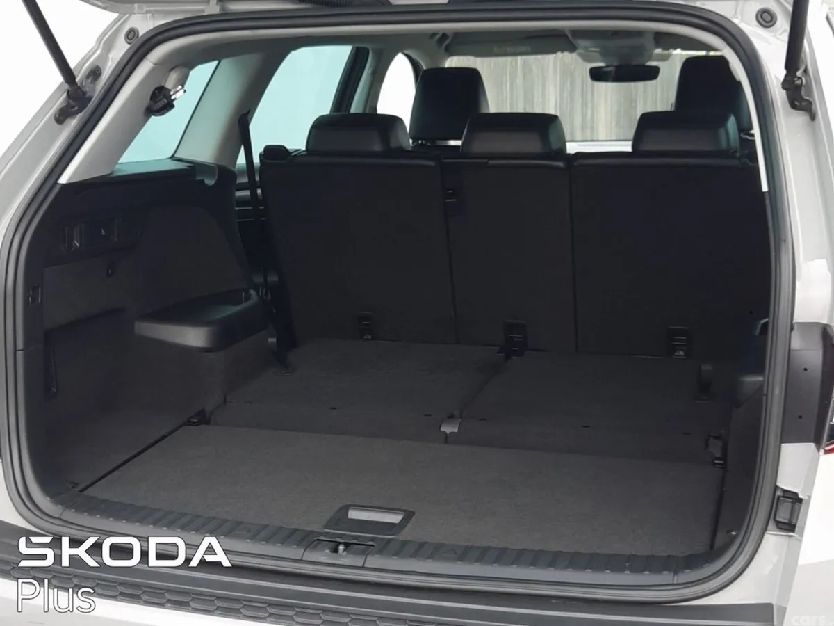 Skoda Kodiaq MPV, Diesel, 2023, Grey