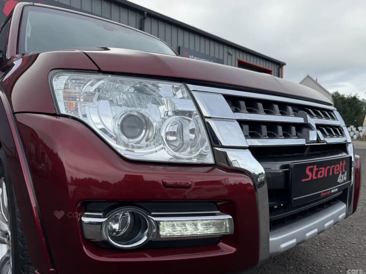 Mitsubishi Shogun SUV, Diesel, 2017, Red