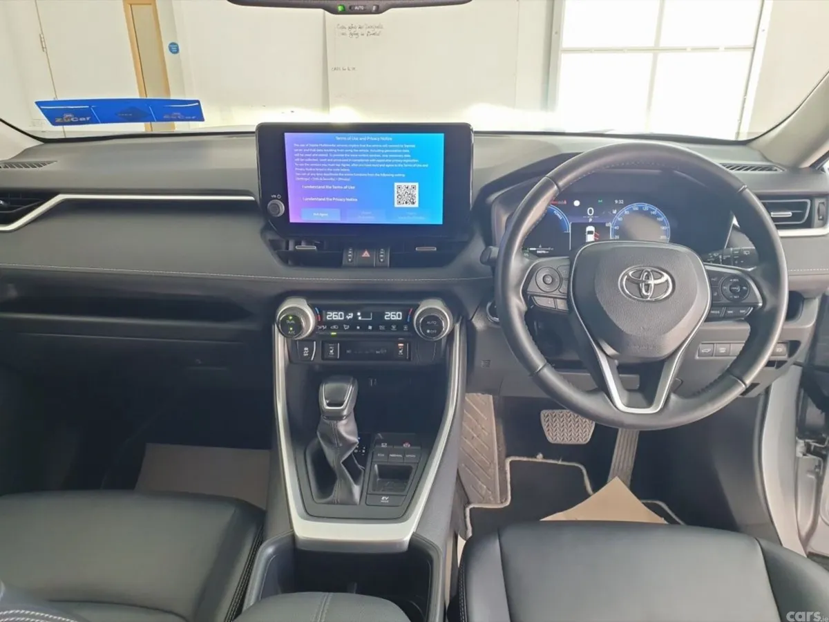 Toyota RAV4 SUV, Petrol Hybrid, 2023, Grey