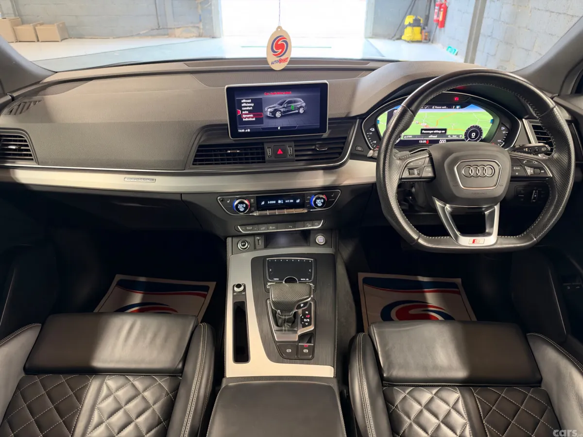Audi Q5 SUV, Petrol Hybrid, 2020, Grey